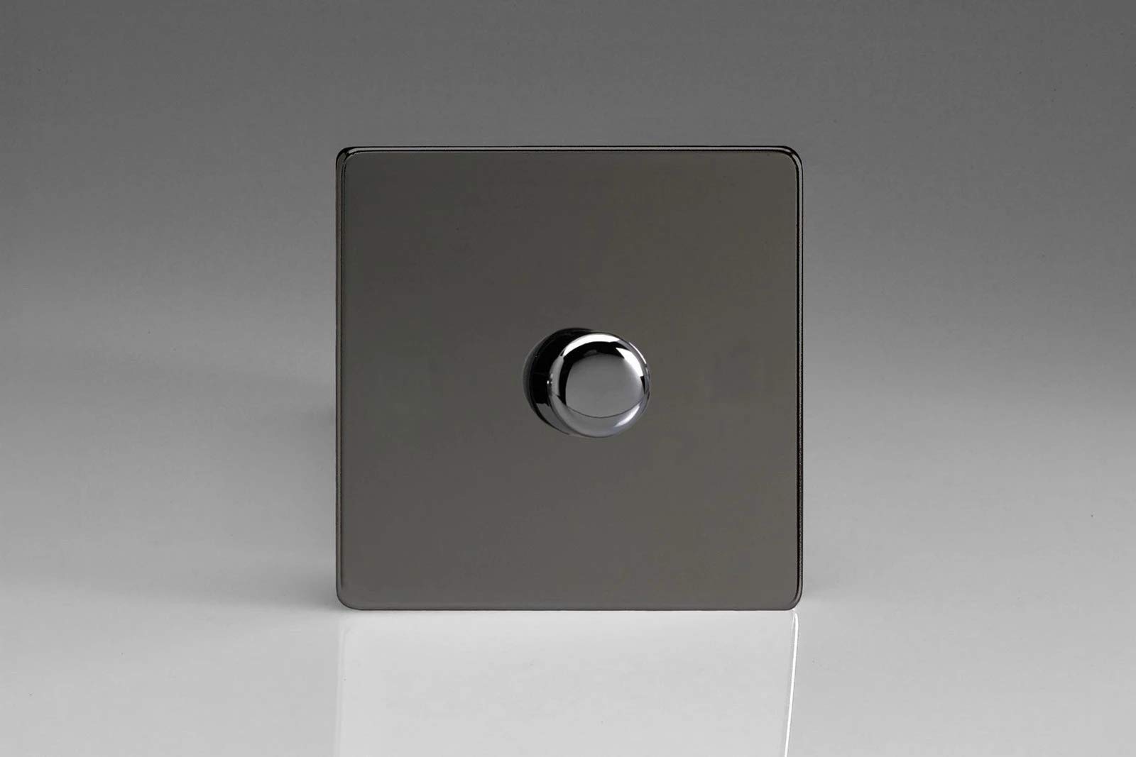 Varilight 1-Gang 2-Way V-Pro Push On/Off Rotary LED Dimmer 1 x 0-120W Iridium