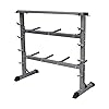 Questo <strong><b>robusto stand porta bilanciere e manubri</b></strong> nasce per tenere ordinati tutti i vostri attrezzi e per averli sempre a portata di mano. In questo modo non dovrete lasciarli sul pavimento dove occupano sin troppo spazio e dove possono anche essere piuttosto pericolosi, nel caso in cui qualcuno dovesse inciamparvi.
Può essere utilizzato con la <strong><b>maggior parte dei pesi disponibili oggi in commercio</b></strong>, al di là delle loro forme e dimensioni, anche quelli realizzati in ghisa oppure in neoprene. La struttura è realizzata in <strong><b>acciaio</b></strong> e risulta davvero molto resistente e stabile. La base è <strong><b>antiscivolo</b></strong> in modo da garantire una eccellente stabilità e in modo anche da evitare che il vostro pavimento possa in alcun modo rovinarsi.
La struttura riesce a tenere un peso massimo di ben <strong><b>300 kg</b></strong>, la scelta ideale per coloro che sono in possesso di un numero davvero molto elevato di pesi da dover tenere in ordine. Una volta montato completamente questo stand ha dimensioni 49 x 100 x 95 cm.