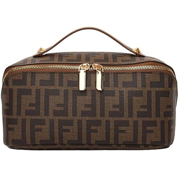 【希少】FENDI　FENDI x SKIMS コラボ　コスメポーチ Fendi x Skims Purple Monogram Nylon Small Cosmetic Pouch