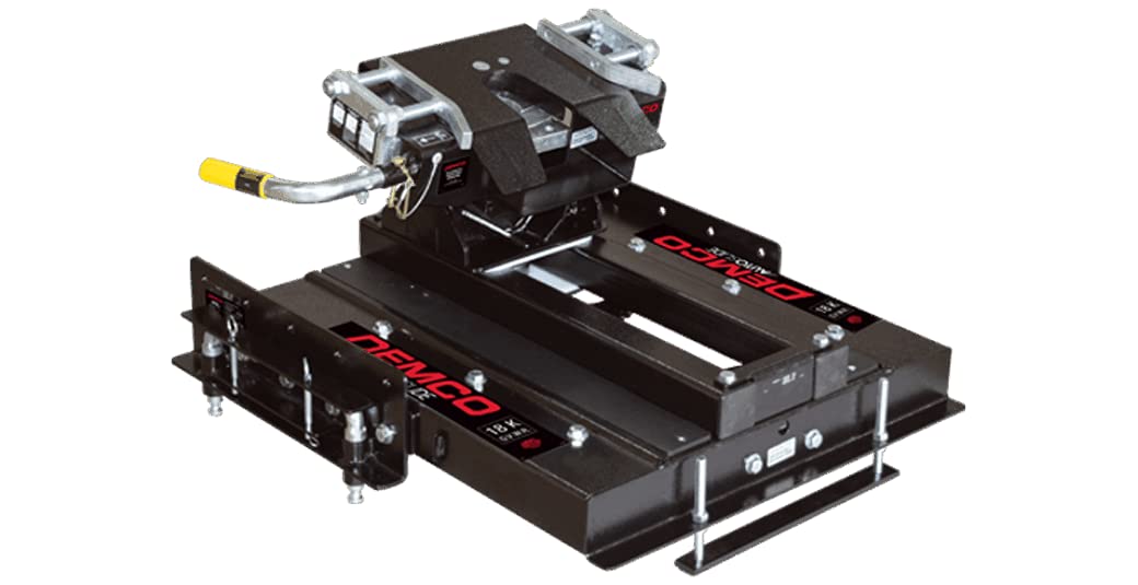 Photo 1 of *** MISSING PARTS*** 
DEMCO 8550022 Fifth Wheel Hitch