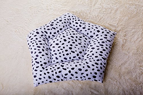 LoveTree® Pet Teepee Bad Indian Tents Cushion Mat Black Spot