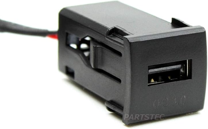 Amazon Motor Power 急速 Usb充電 電源 Qc3 0対応 Usbポート 1ポート トヨタ Dタイプ Led ブルー発光 過電流防止ヒューズ付 28 426 ソケット分配器 車 バイク