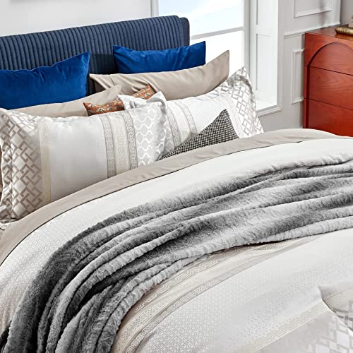 Bedsure Soft Blankets Queen Size Grey Fuzzy Faux Fur Queen Blanket