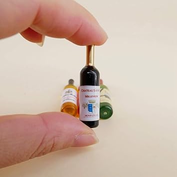 FidgetGear 4Pcs Mini Wine Bottles for 1:12 Doll House Decoration