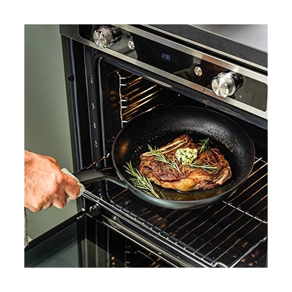 KitchenAid-Classic-Frying-Pan-Non-Stick-Aluminium-Pan-with-Stay-Cool-Handle-Induction-and-Oven-Safe-Cookware-28-cm KitchenAid Classic Forged 3-layer German Engineered, Non-Stick 28 cm Frying Pan, Induction, Oven Safe,Black