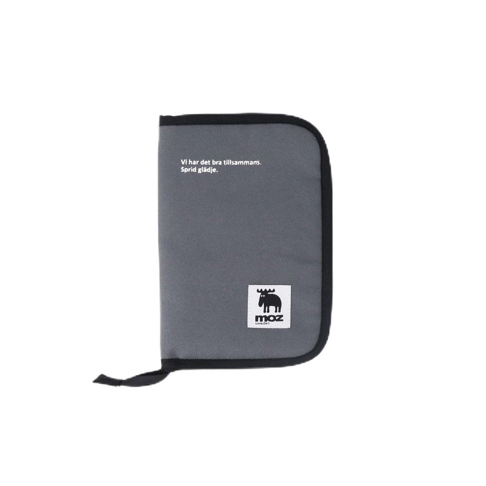 moz モズ フィーチャーマルチケース フィーチャー マルチケース 母子手帳ケース お薬手帳 ポーチ パスポート 家計管理 カバー 通帳 家計簿 手帳カバー ノートカバー レディース 北欧 おしゃれ かわいい ギフト商品画像