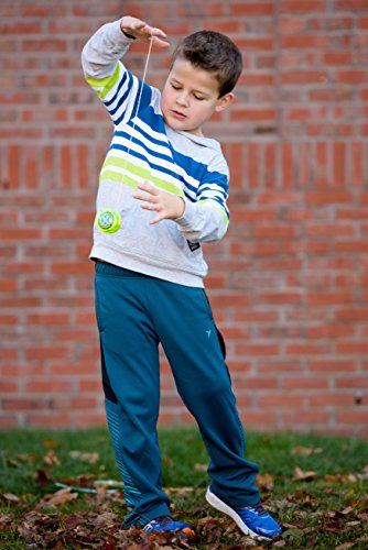 Yomega Power Brain XP yoyo with Synchronized Clutch and Smart Switch enables Players to Switch Between auto-Return and Manual Styles of Play