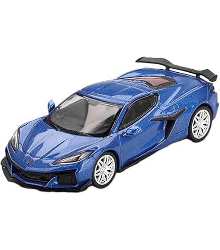 Amazon.com: Mini GT Chevy Corvette C8.R 4 IMSA Sebring 12 horas