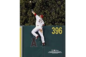 Legends Gallery Los Angeles Angels Mike Trout Makes the Catch! 8x10 Photo