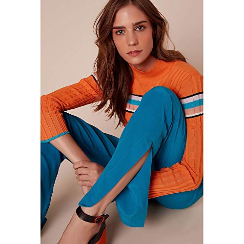 calça flare aberta na lateral