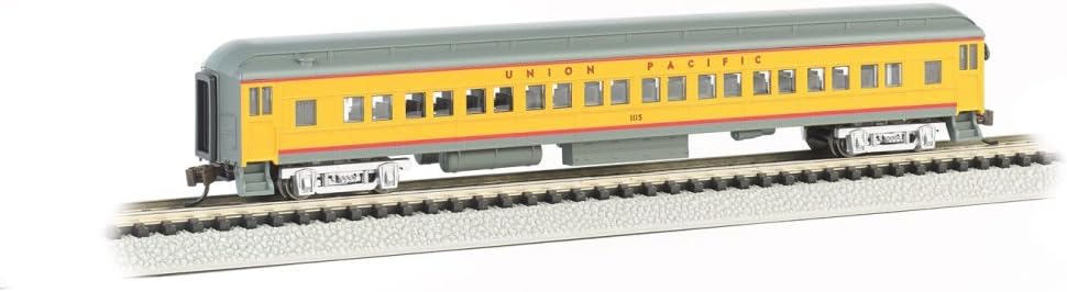 BachmannIndustries Heavyweight Coach with Lighted Interior - Union Pacific (N Scale), 72'