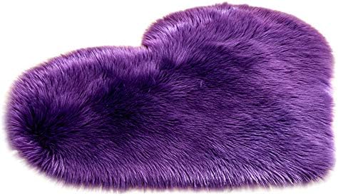LILICAT Faux Fur Sheepskin Rug – 40 x 50 cm Soft and Beautiful Faux Fur Rug – Decorative Cream Sheepskin Carpet – Extra Soft and Non Slip Bedroom Shaggy Carpet Mats
