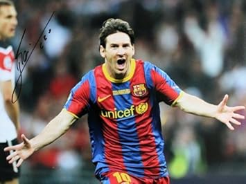 Amazon - リオネル・メッシ直筆サイン入りフォト \