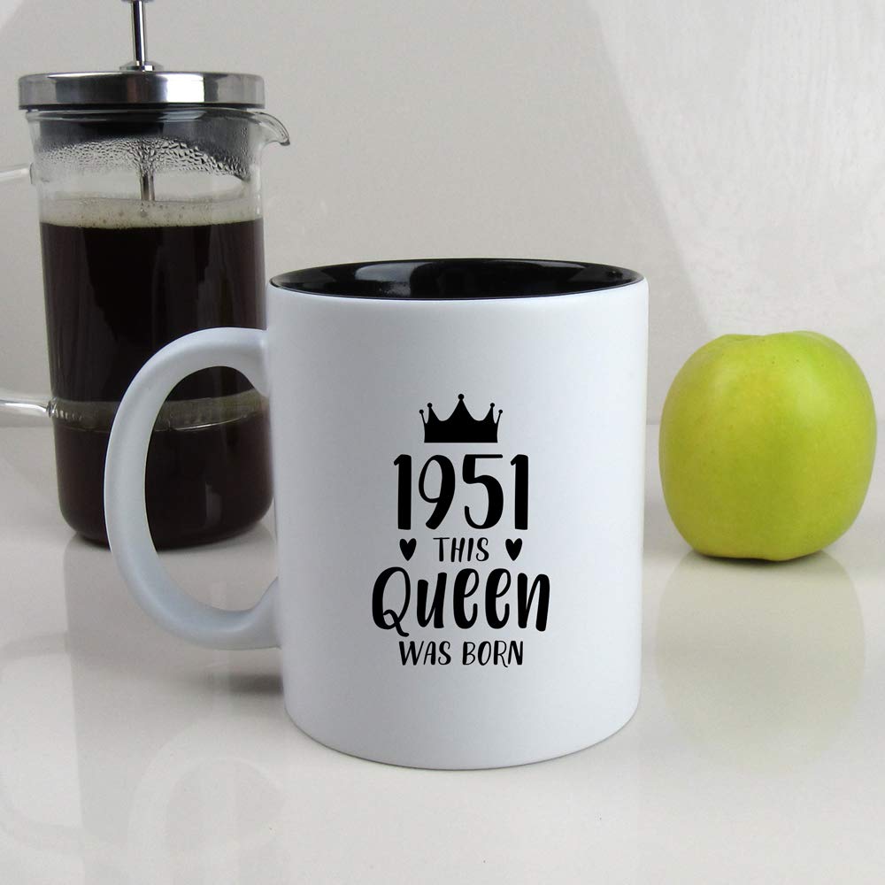 eBuyGB Gift for Mum Engraved Black Reveal Coffee Mug-1951 This Queen was Born Design-350ml Tea Cup, 70th Birthday Women, Her, Ceramic