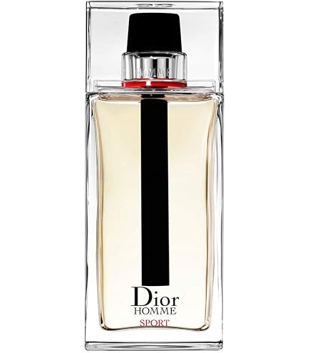 Refreshing woody fragrance Dior Dune Eau de Toilette Spray.