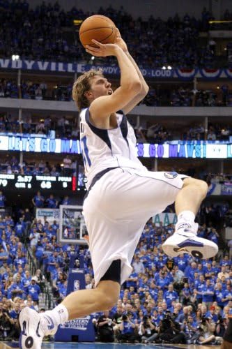 Dirk Nowitzki Dallas Mavericks Basketball Photo Poster 11x17#1