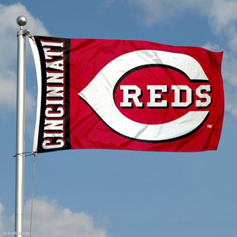 Amazon Com Cincinnati Reds Flag 3x5 Banner Sports Fan Outdoor Flags Sports Outdoors