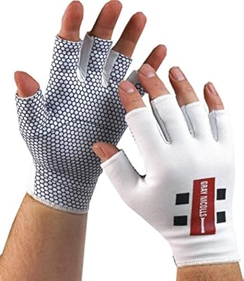 nike goalkeeper gloves kids