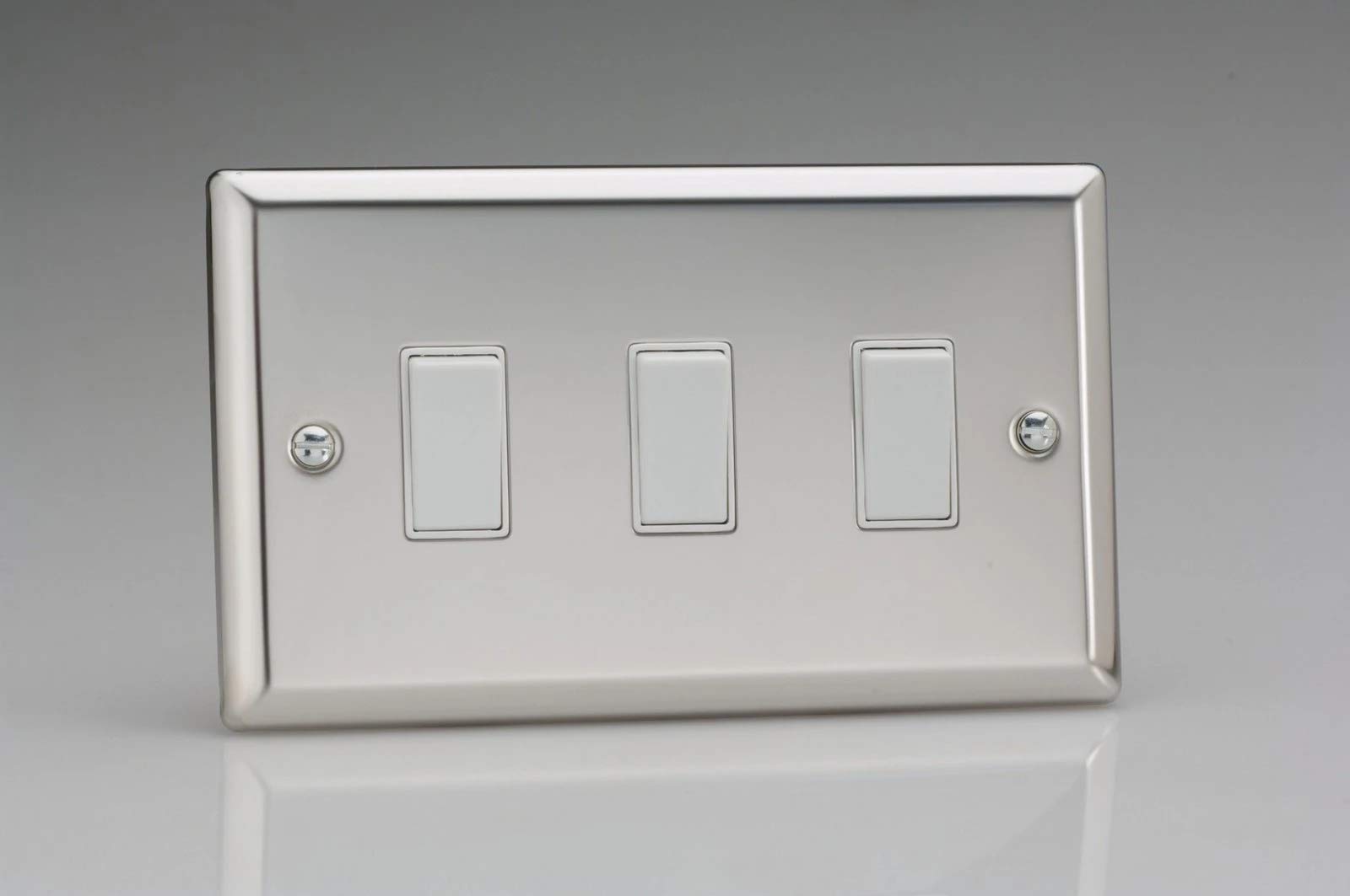 Varilight XC93W Rocker Switches White 3 Gang Mirror Chrome, 91x150x25mm