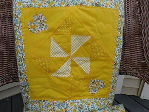 Quillow/Lap quilt or Throw/Pillow - Windmill in Field of Daisies