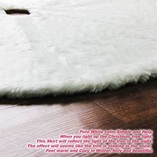 EDLDECCO 48 inch Snowy White Faux Fur Christmas Tree Skirt Luxury Soft Double Layers a Fine Decorative Handicraft for Holiday Party Pet Favors