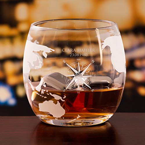 Maverton Whisky Karaffe mit Gravur - Globus mit Schiff, 850 ml - 4er Whiskygläser Set - Whisky Dekanter - Personalisiert… – Bild 3