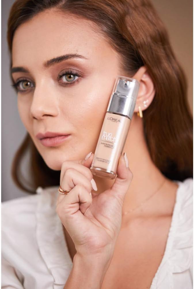 L'Oréal Paris Foundation for Face Skincare Infused with Hyaluronic Acid - Image 4