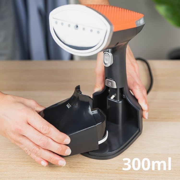 Plancha Vertical de Vapor Easy Care 1700W, Elimina Arrugas, Desinfecta y Desodoriza, Vapor Continuo 30 g/min, Lista en 25s, Depósito 300ml, Cabezal Extragrande, Cepillo para Tejidos Gruesos