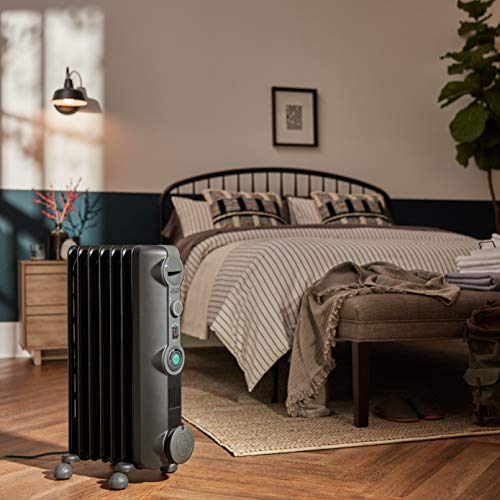 DeLonghi, Quiet 1500W, Adjustable OilFilled Radiator Space Heater, 14