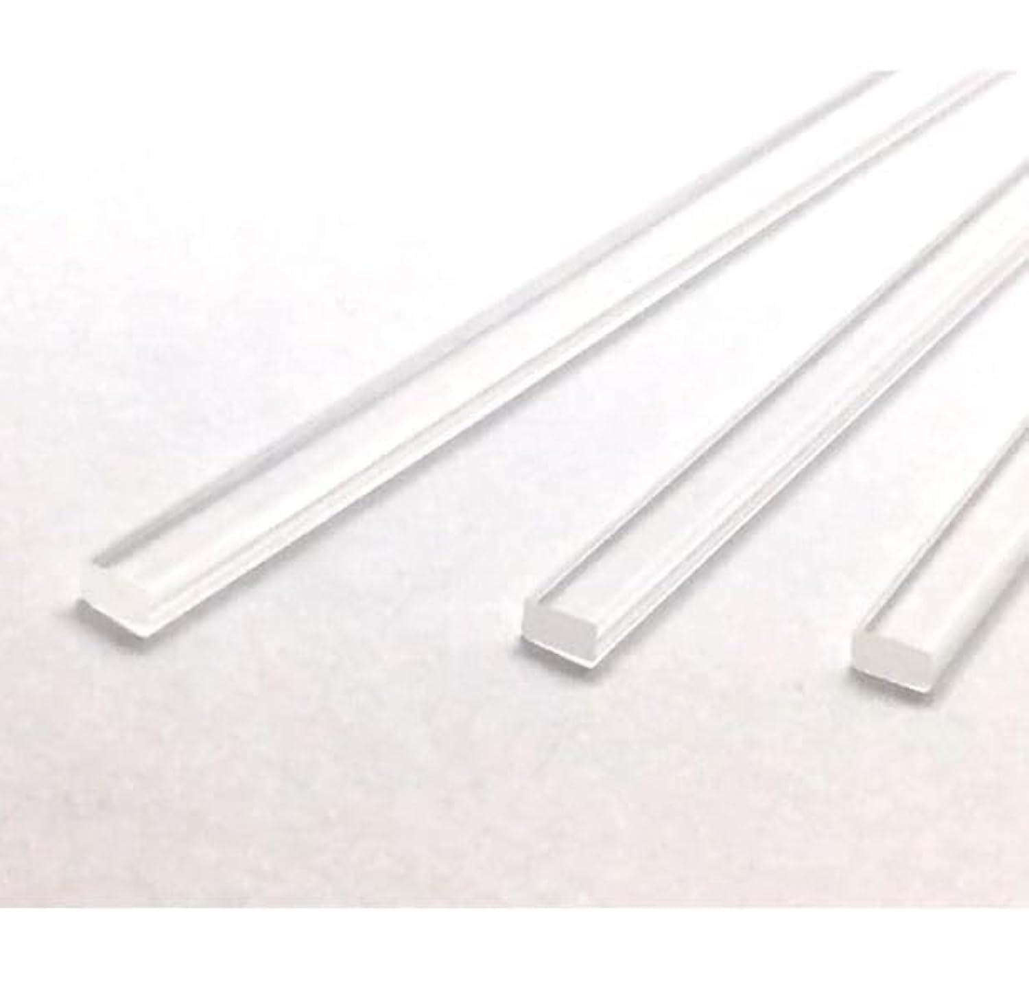 Photo 1 of 25pcs 8"x 4mm Flat Clear sticks for cake toppers cake pops or lollipops - Acrylic Plexiglass Sticks Transparent Clear, Strong and not bendy with length of 4“,6“ or 8“ (25, 8in)