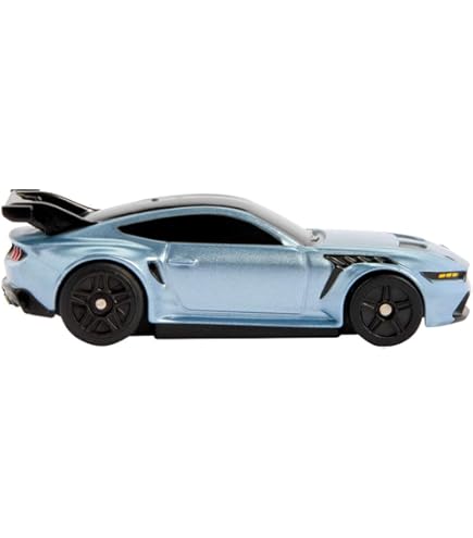 Hot Wheels - R/C Batmobile di Batman in Scala 1