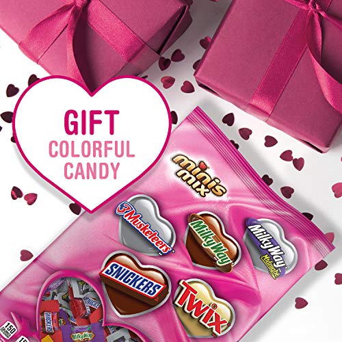 SNICKERS TWIX MILKY WAY & 3 MUSKETEERS Valentine's Day Chocolate Candy Minis Mix 23.50-Ounce Bag