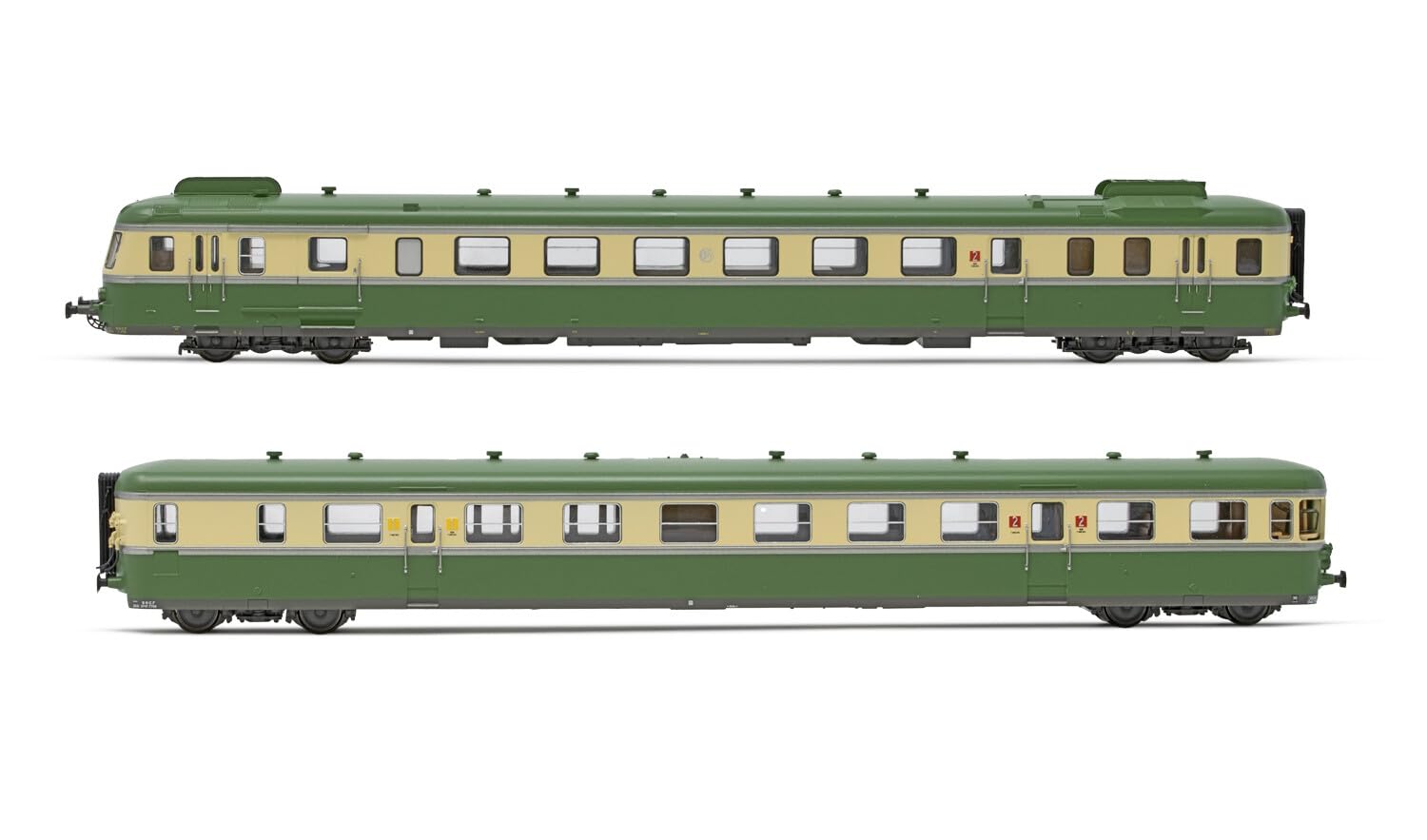 Jouef HJ2419 SNCF, diesel railcar RGP II X 2716 + trailer XR 7719, green/beige livery, with smoke shields, without logo, ep. III-IV 1:87 Scale HO Gauge