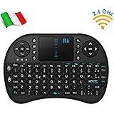 Rii Mini i8 Wireless (layout ITALIANO) - Mini tastiera wireless ergonomica con mouse touchpad per Smart TV, Mini PC, HTPC, Console, Computer