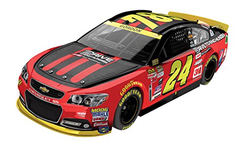 Lionel Racing Jeff Gordon #24 Aarp Ride with Jeff Iron Man 2015 Chevy SS NASCAR 1:24 Scale Diecast Car