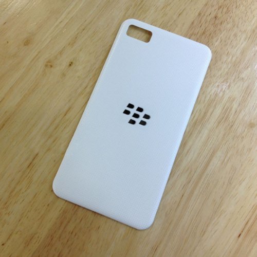 Blackberry z10 ~ white replacement battery back housing…