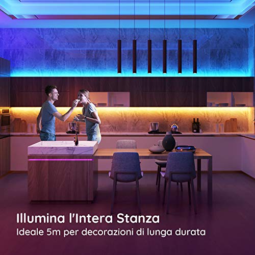 Govee Striscia LED, 5m RGB con 44 Tasti Telecomando IR, 20 Colori 6 Modalità, Luci Colorate per Decorazioni, Cucina, Bar, Festa, 12V, 1.5A