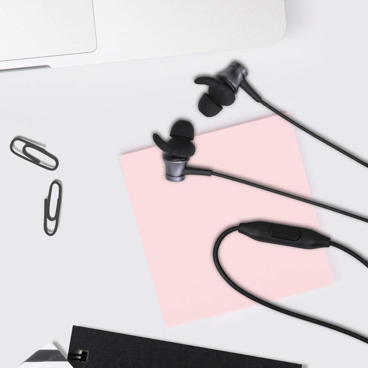 kwmobile Set of 6 Silicone Covers - Soft Protective Universal Earbud Covers and Ear Hooks for Many Types of Earphones - Black - Image 3