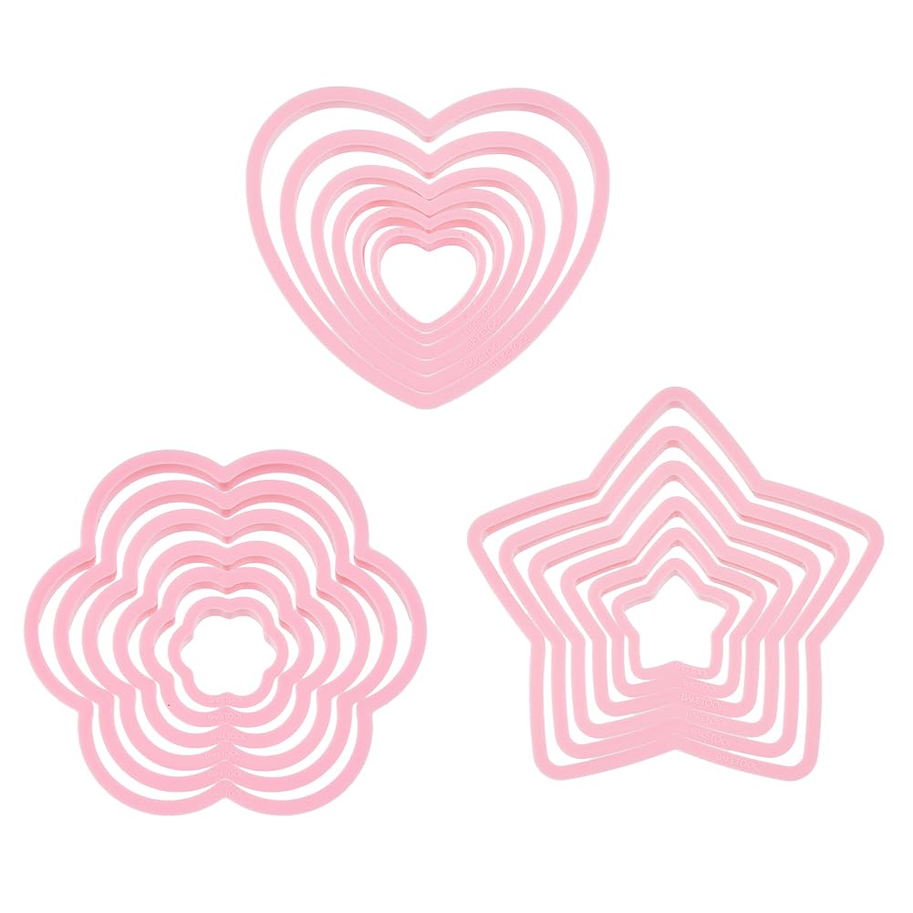 SUPERFINDINGS 18pcs 3 Style Plastic Cookie Cutters Polymer Clay Cutters Heart Clay Cutter Pink Star Flower Cookies Fondant Mouldss for DIY Biscuit Baking Tool