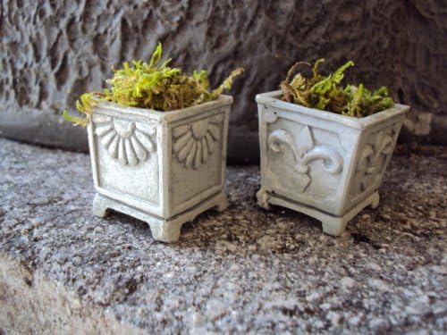 Miniature Garden Set of 2 Faux Stone Planters c/w Preserved Moss
