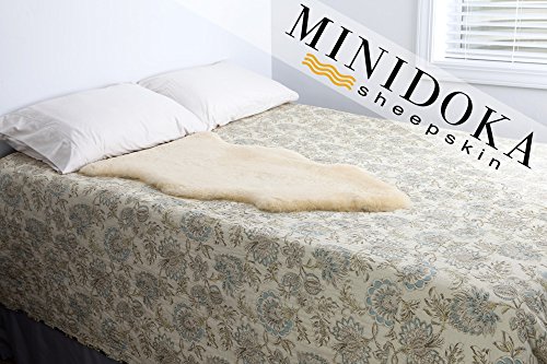 Desert Breeze Distributing Minidoka Sheepskin Medical Underlay, Well Trimmed 41" L x 23.5" W, Super Plush and Silky Soft Merino Lambskin, by