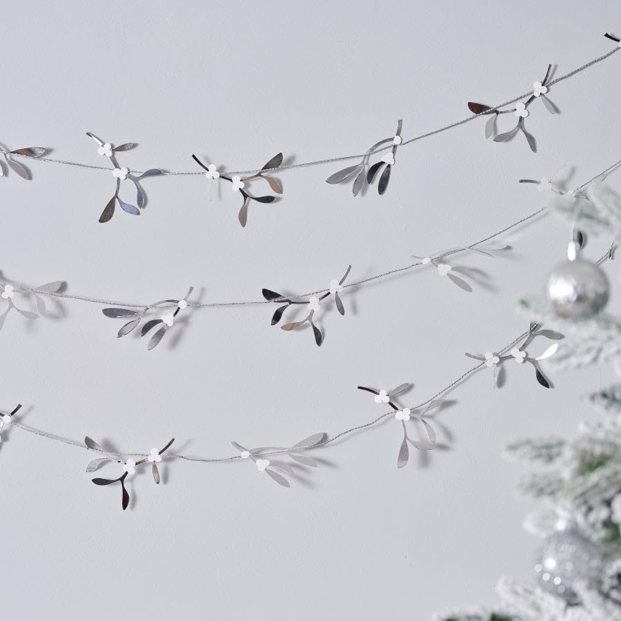 Ginger Ray Silver Mistletoe Garland Party and Home Decoration 5 Metres In Light with Silver Twine
