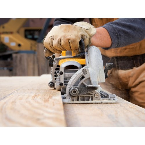 DEWALT DWS535 7 1/4-Inch Worm Drive Circular Saw