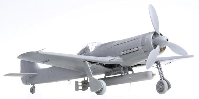 Amazon Com Dragon Models 1 48 Focke Wulf Ta152c 1 R14 Toys Games