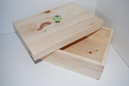 Brotkasten aus Zirbenholz mit Keramikknopf Maigrün