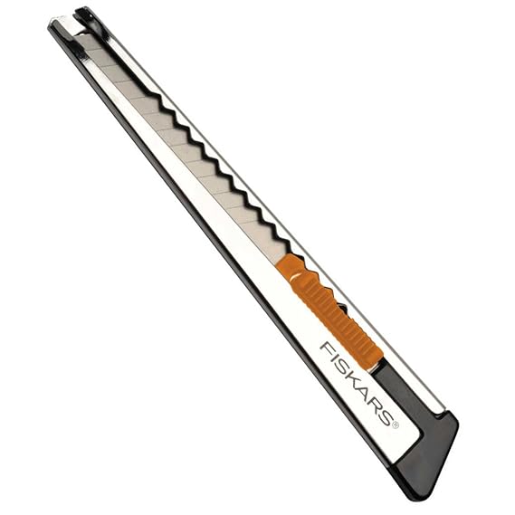 Fiskars Profi-Cuttermesser aus Metall, Flach, 9 mm, Orange/Metall, 1004619