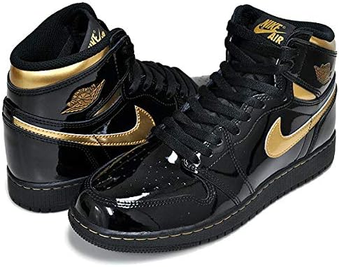 Amazon ナイキ エアジョーダン 1 レトロ ハイ Og ガールズ Air Jordan 1 High Og Gs Black Metallic Gold 032 Aj1 ブラックパテント ゴールド レディース スニーカー 並行輸入品 Nike ナイキ スニーカー