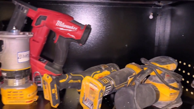 Garage Cabinet Door Won't Close Flush? 5 Fixes Before You Replace It 26 Thumbnail 26