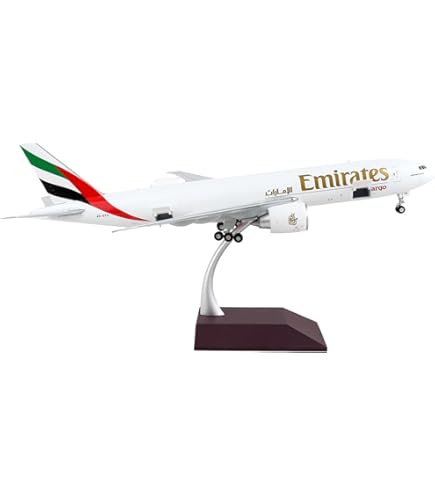 Amazon.com: GeminiJets GJUAE2160 Emirates Boeing 777-9X A6-EZA