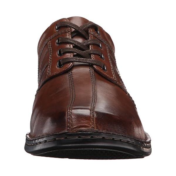 clarks touareg oxford